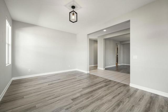 Image 17 of 47 For 79899 Swansea Avenue