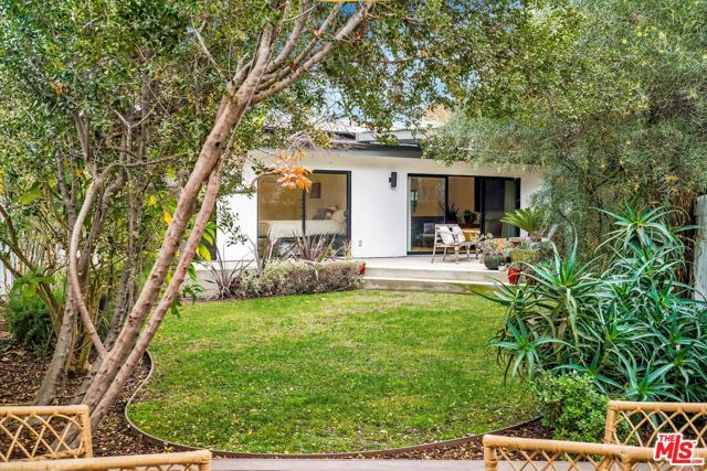 3719 Butler Avenue, Los Angeles CA: https://media.crmls.org/mediaz/6cdbade6-25b7-4d4d-ad3b-de6042c46e1c.jpg