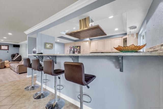1521 Del Norte Dr, Corona CA: https://media.crmls.org/mediaz/6cdbb909-79c4-4114-bcb9-7635ff1f44d1.jpg