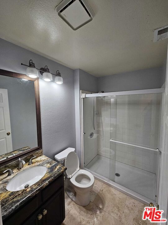 290 Ridgeton Lane, Simi Valley CA: https://media.crmls.org/mediaz/6cdd47d6-b03e-4fd9-96be-e7a022ee7b21.jpg