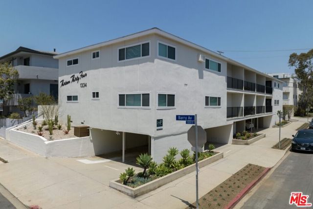 1334 Barry Ave, Los Angeles, CA 90025