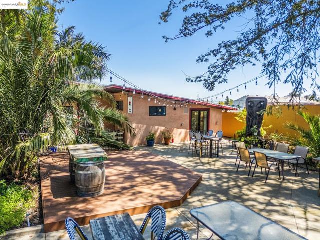 75 Fremont Dr., Sonoma CA: https://media.crmls.org/mediaz/6cdfde6e-8608-40ed-8c9d-6c8ecebd2306.jpg