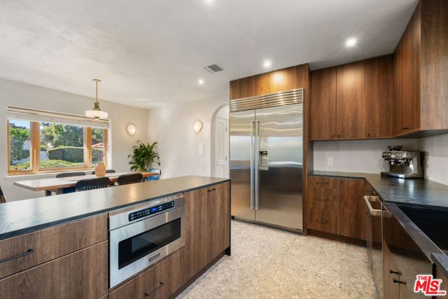 Image 11 of 51 For 6202 Willard Avenue