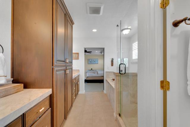 2369 S Creekside Drive, Los Banos CA: https://media.crmls.org/mediaz/6cdfef4b-0ad0-4046-827e-980e65f5f3b1.jpg