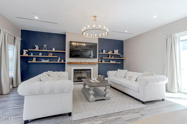 Detail Gallery Image 17 of 29 For 2920 Fairmount Ave, La Crescenta,  CA 91214 - 6 Beds | 4/1 Baths