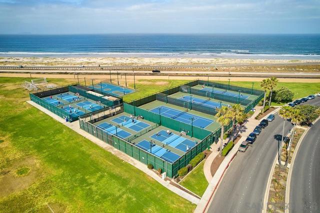 105 Antigua Ct, Coronado CA: https://media.crmls.org/mediaz/6ce07dc4-dc44-43a0-8416-3490f09e0860.jpg
