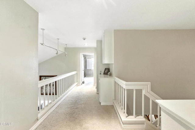 Detail Gallery Image 11 of 20 For 1095 Amberton Ln, Thousand Oaks,  CA 91320 - 3 Beds | 2/1 Baths