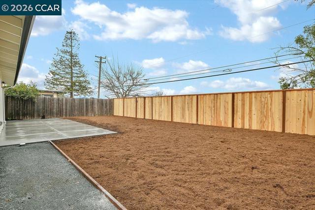 Image 19 of 31 For 4129 Cabrilho Dr