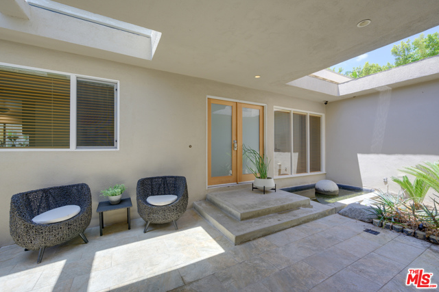 Image 3 for 3237 Canyon Lake Dr, Los Angeles, CA 90068
