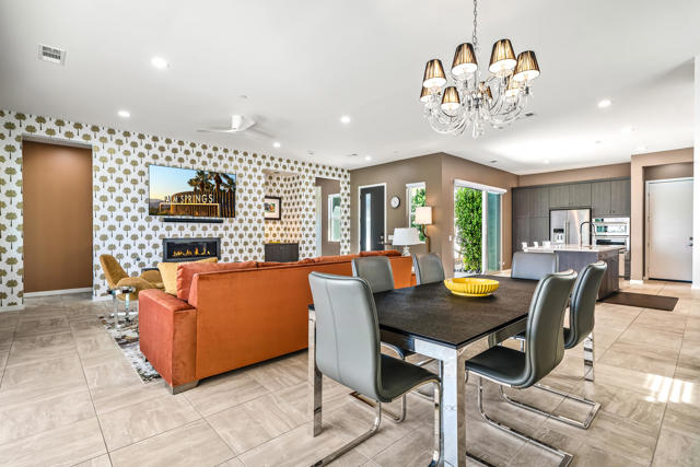 1325 Passage Street, Palm Springs CA: https://media.crmls.org/mediaz/6ce28f22-703e-45d1-bd13-001465262c12.jpg