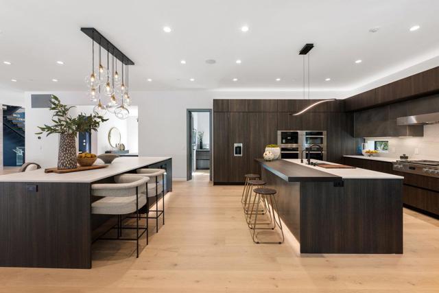 89 Tallwood Court, Atherton CA: https://media.crmls.org/mediaz/6ce2ac70-a8f4-4737-a4fe-d74635e66bd5.jpg