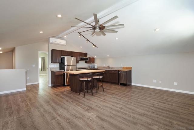 1687 Gecko Road, Vista CA: https://media.crmls.org/mediaz/6ce38e20-aca8-4c4b-898c-d441026a01d1.jpg