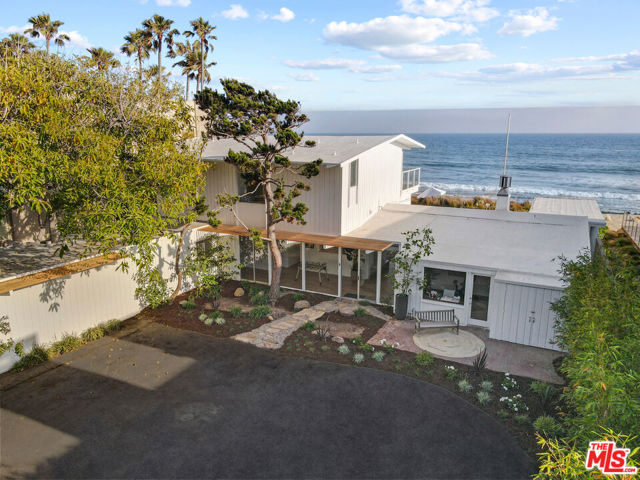 31284 Broad Beach Road photo 2