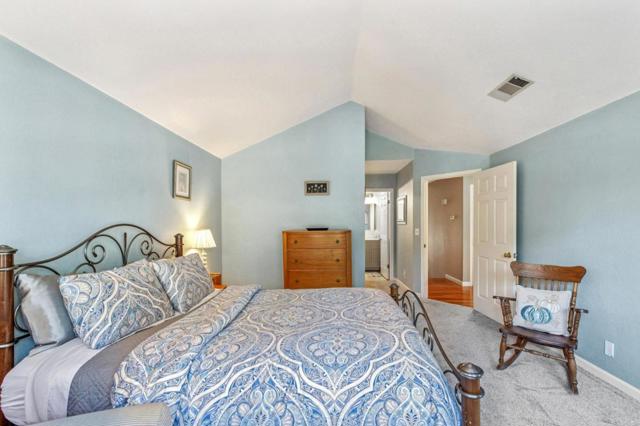 175 Troon Way, Half Moon Bay CA: https://media.crmls.org/mediaz/6ce5f169-47b0-4e4d-af64-e61b16108472.jpg