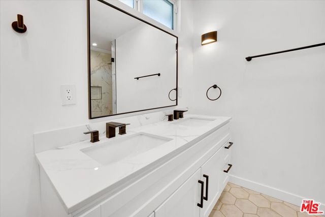 14642 Runnymede Street, Van Nuys CA: https://media.crmls.org/mediaz/6ce72065-a817-4e74-9239-8b083e52e9bf.jpg