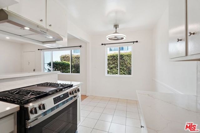 1635 Colby Avenue, Los Angeles CA: https://media.crmls.org/mediaz/6ce79fea-9930-4c35-9c61-53b9b1b5fbac.jpg