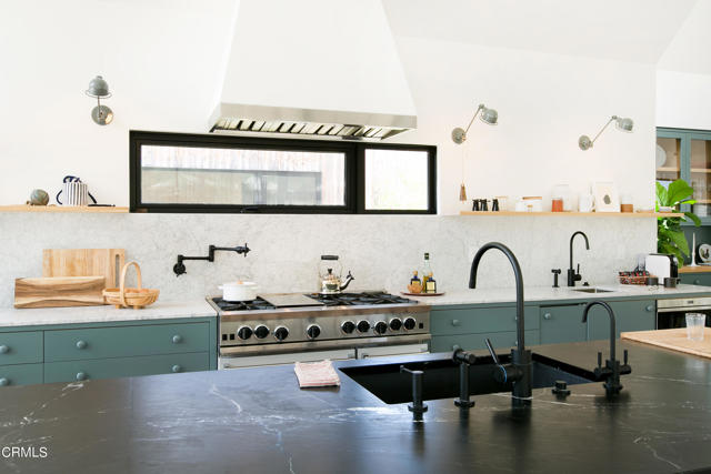 Detail Gallery Image 10 of 60 For 11100 Sulphur Mountain Rd, Ojai,  CA 93023 - 5 Beds | 4/1 Baths