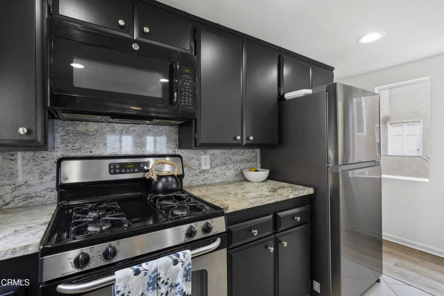 Detail Gallery Image 22 of 44 For 309 Ocean Dr, Oxnard,  CA 93035 - 4 Beds | 2/1 Baths