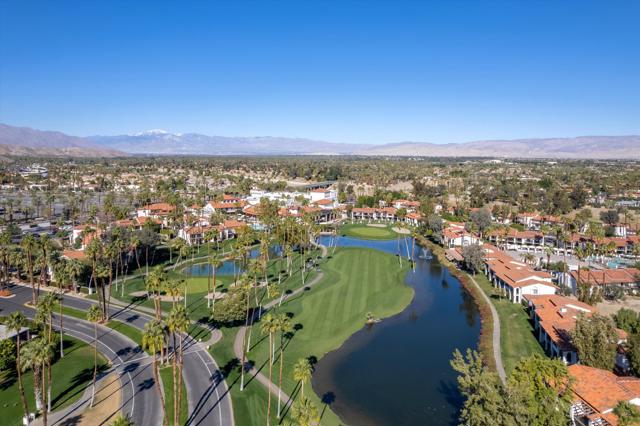 25 Juan Carlos Drive, Rancho Mirage CA: https://media.crmls.org/mediaz/6ce99b00-8a35-4943-9b71-09851cbb3dc7.jpg