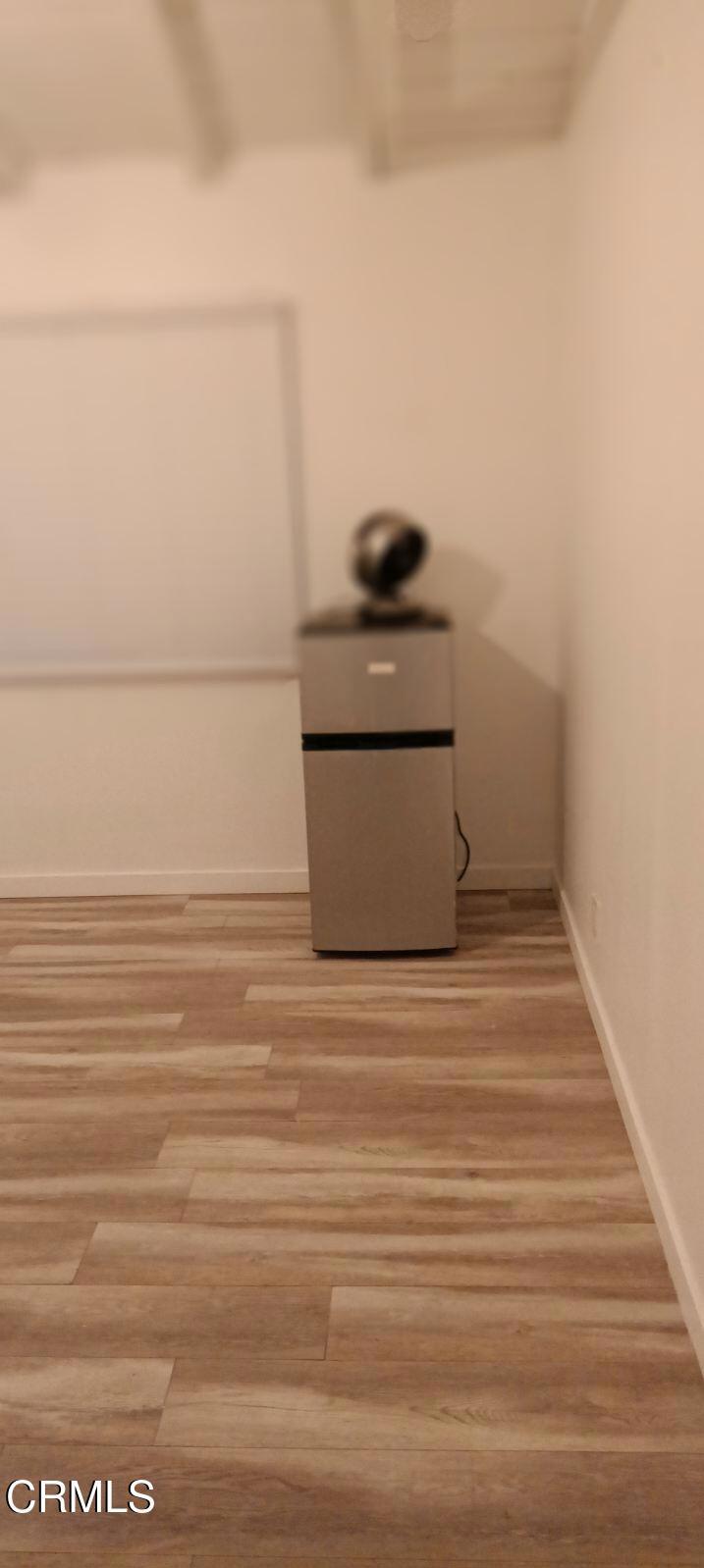 https://media.crmls.org/mediaz/6cea0fdd-c0ff-48ae-aa6a-36189aa6b1be.jpg?preset=X-Large