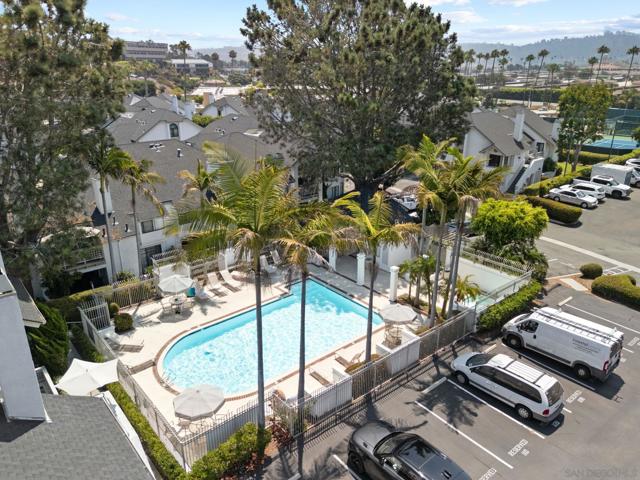 524 Via De La Valle,  CA: https://media.crmls.org/mediaz/6cea4573-98d1-406c-a5e0-6a9891c278a9.jpg