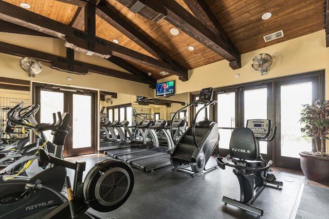 609 Calle Vibrante, Palm Desert CA: https://media.crmls.org/mediaz/6cea6046-5eb4-4b63-b7fd-cba8774a0cc4.jpg