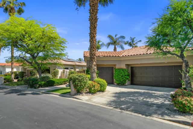851 Mesa Grande Drive, Palm Desert, CA 92211