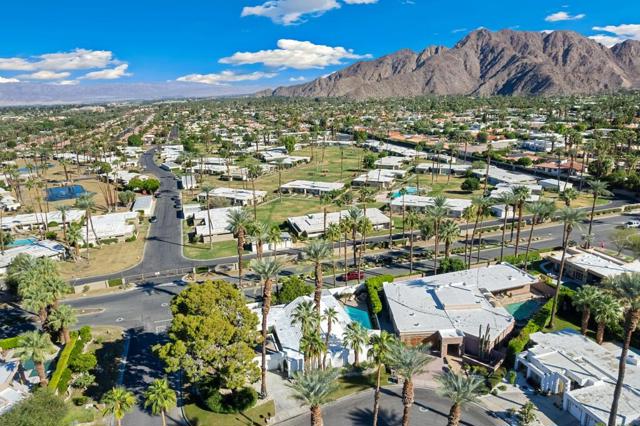 75493 Stardust Lane, Indian Wells CA: https://media.crmls.org/mediaz/6ceab7e1-8922-4b4f-a797-cd4a2da26b17.jpg