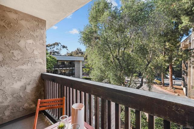 6202 Friars Rd, San Diego CA: https://media.crmls.org/mediaz/6ceac7c5-ac63-4d8a-ae78-1b9910ac7919.jpg