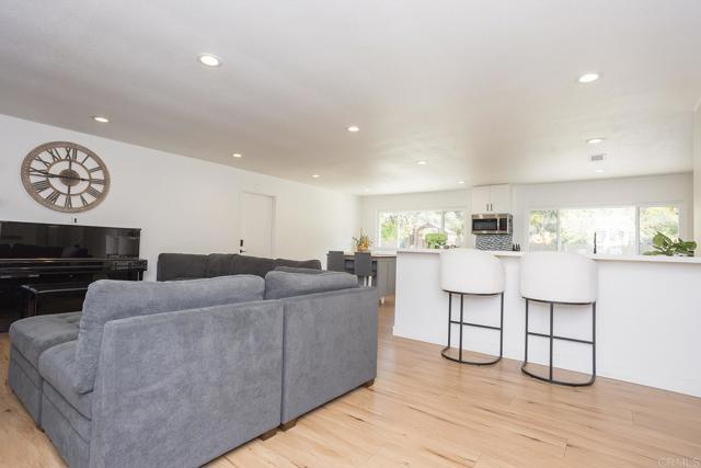 Detail Gallery Image 7 of 53 For 5627 Yerba Anita, San Diego,  CA 92115 - 4 Beds | 2 Baths