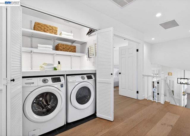 Image 36 of 60 For 976 Richard Ln