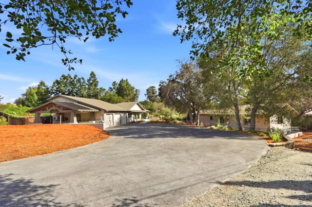 12387 Stonebrook Drive, Los Altos Hills CA: https://media.crmls.org/mediaz/6cebdbe8-a707-45a1-8bff-382160e70634.jpg