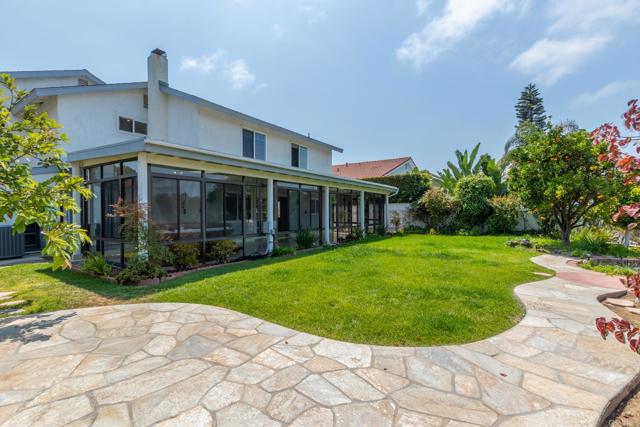 348 Avenida De Las Rosas, Encinitas CA: https://media.crmls.org/mediaz/6cec5648-2177-4d91-b8f1-5aec975c6246.jpg