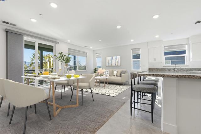 498 Trace Lane, Hayward CA: https://media.crmls.org/mediaz/6cec7609-7cb4-478e-b969-d7d8968225ed.jpg