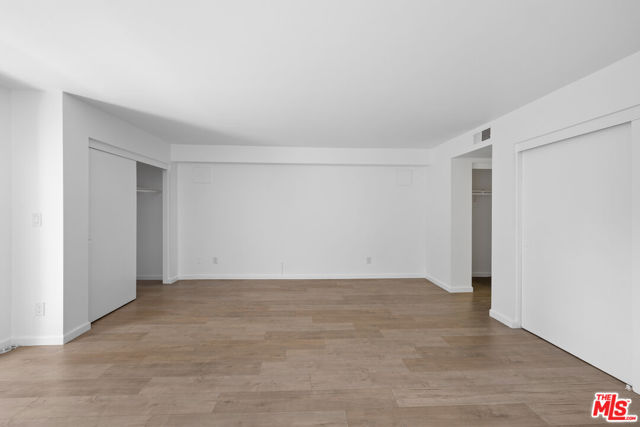 2700 Cahuenga Boulevard, Los Angeles CA: https://media.crmls.org/mediaz/6cecbe88-8353-4a84-8949-039405de8002.jpg