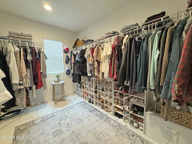 4950 Via Aurora, Newbury Park CA: https://media.crmls.org/mediaz/6ced4501-d3c3-469d-b5ff-b8074049ac84.jpg