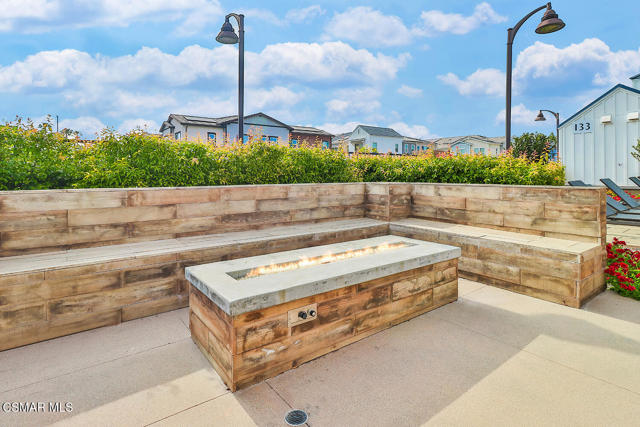 1953 Cottage Drive, Simi Valley CA: https://media.crmls.org/mediaz/6cee2834-e5a4-4b36-a2dc-f39aa2f87865.jpg