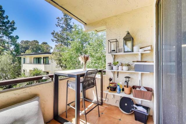 525 Almer Road, Burlingame CA: https://media.crmls.org/mediaz/6cee9b04-f71f-4b6d-9421-3f9543bcc32d.jpg