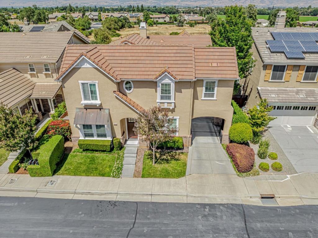 5812 Cajon Way