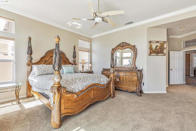 4174 Beacon Pl, Discovery Bay CA: https://media.crmls.org/mediaz/6cefbbbe-b355-46b4-bca2-3261a316a470.jpg