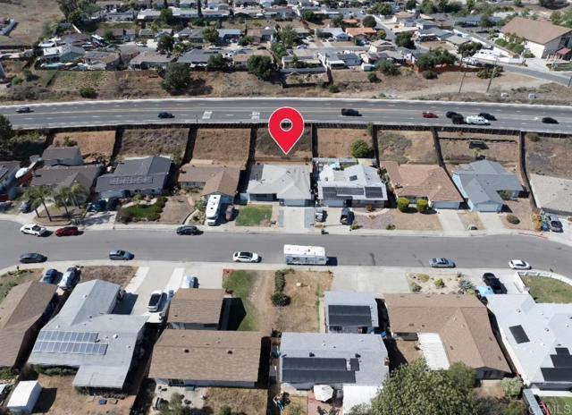 13132 Pam Lane, Lakeside CA: https://media.crmls.org/mediaz/6ceff2b1-24e6-4a60-85c1-92f0106311bb.jpg