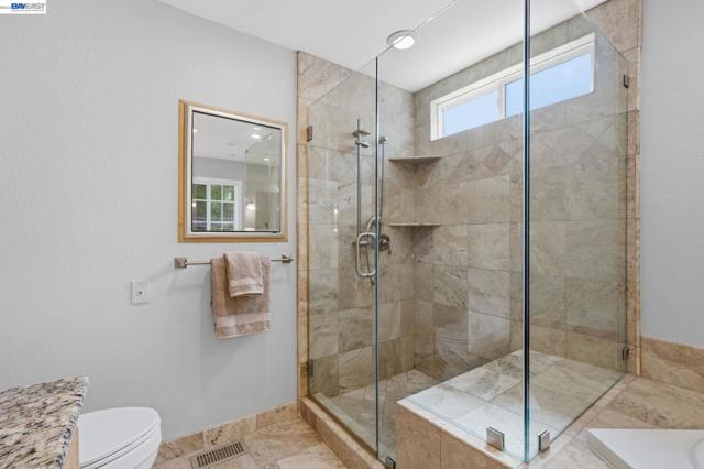 1782 Whitecliff Way, Walnut Creek CA: https://media.crmls.org/mediaz/6cf0322a-a40c-451e-b519-b307beab4398.jpg