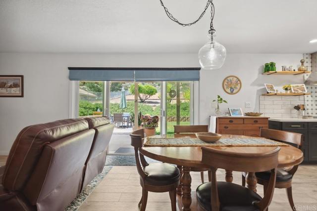 25744 Caryn Ct., Ramona CA: https://media.crmls.org/mediaz/6cf04f2c-a63f-43ac-8969-6f0a9ad09244.jpg