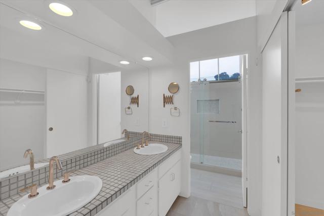 6426 Caminito Listo, San Diego CA: https://media.crmls.org/mediaz/6cf0c2d4-dc16-4c4b-9e01-d5c7953db642.jpg