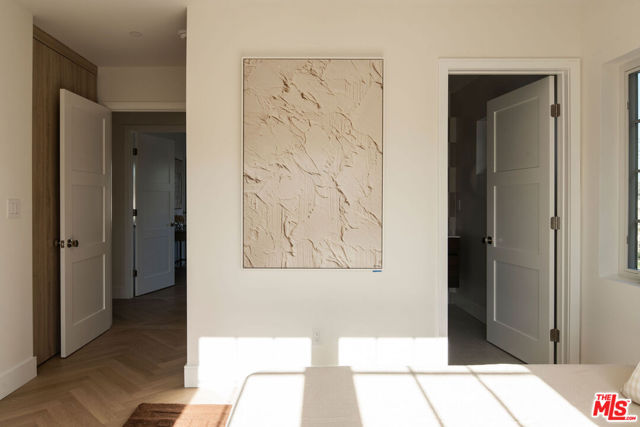 3531 S Barrington Avenue, Los Angeles CA: https://media.crmls.org/mediaz/6cf1e220-ac90-47a2-a09e-6e23d0d417c9.jpg
