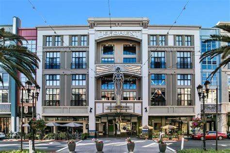 333 Santana Row, San Jose CA: https://media.crmls.org/mediaz/6cf26912-7c54-49fb-a846-26f0cbd23efb.jpg