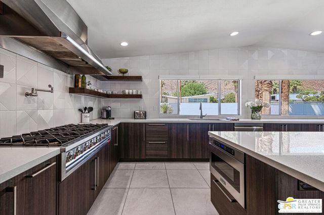 670 N Rose Avenue, Palm Springs, CA 92262