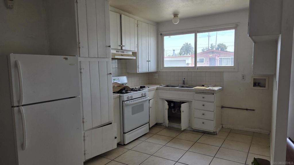 5020 Frink Avenue - photo 6