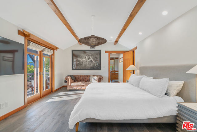 Image 35 of 50 For 706 Navy Street