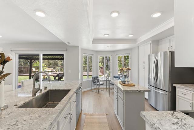 Detail Gallery Image 13 of 48 For 11673 Calle Simpson, El Cajon,  CA 92019 - 4 Beds | 2/1 Baths